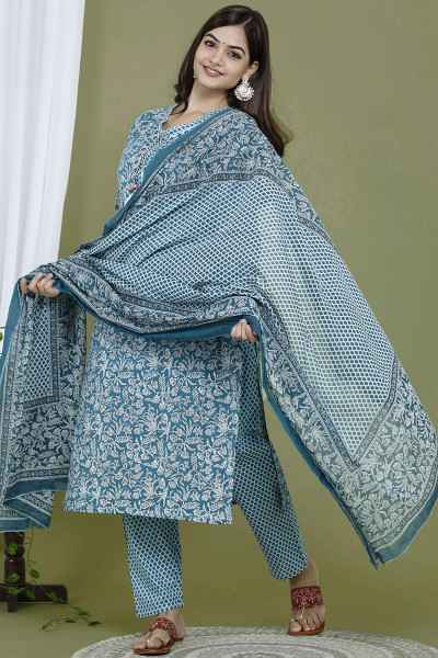Women Pure Cotton Straight Round Neck Kurta Pant DupattaSet