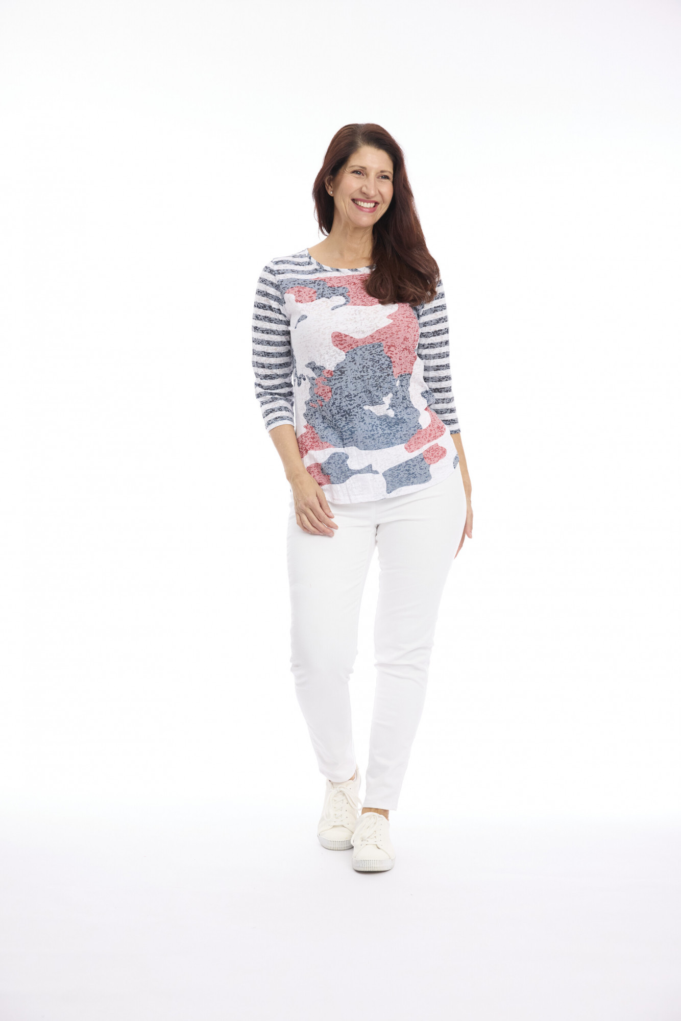 3/4 Sleeve Scoop Neck Tee