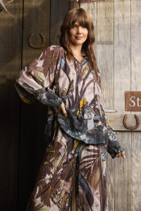 Almasa Top Puff Sleeve