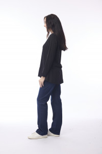 Essential Knit Top V Neck
