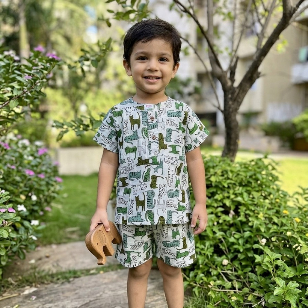 Image of White and Green Cat Print Summer Set