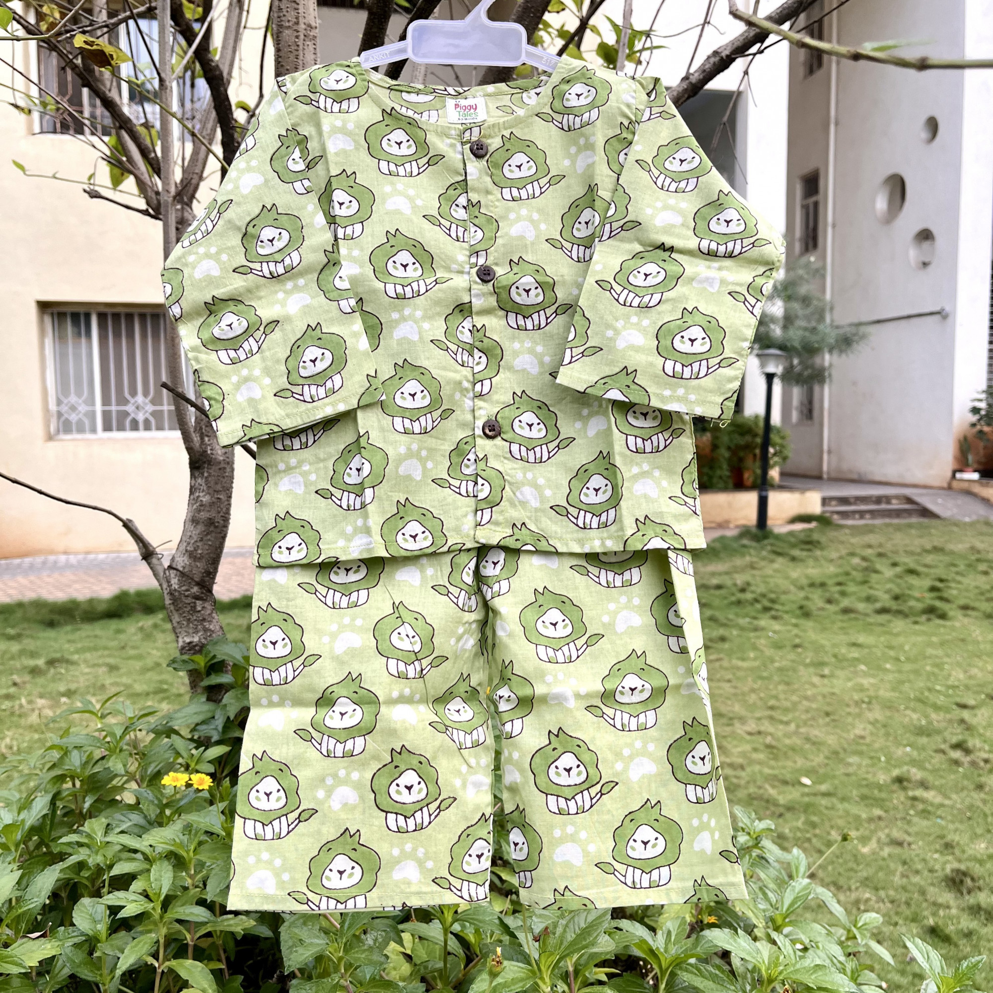 Pale Olive Green Lion Print Set