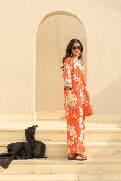 Chikki Set, Hibiscus Red