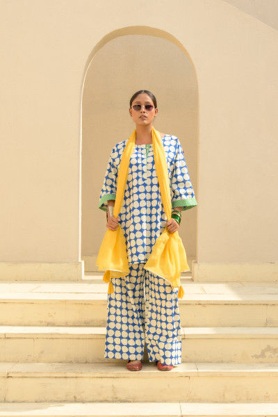 Chikki Set, Popole Blue