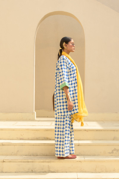 Chikki Set, Popole Blue