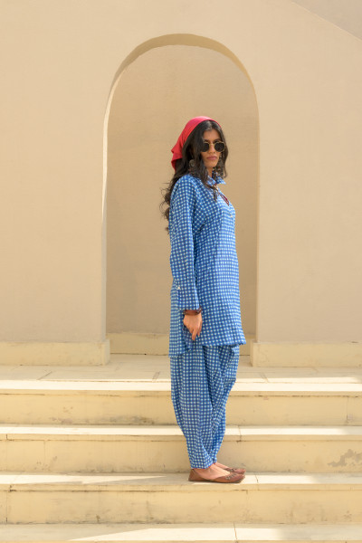 Guddan Set, Blue Checks