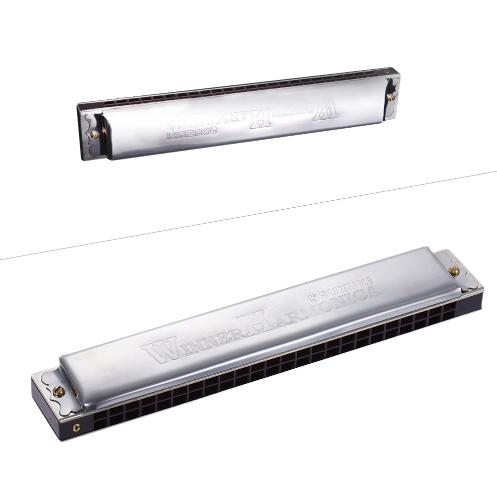 Suzuki W-24C Winner Series / Tremolo Harmonica