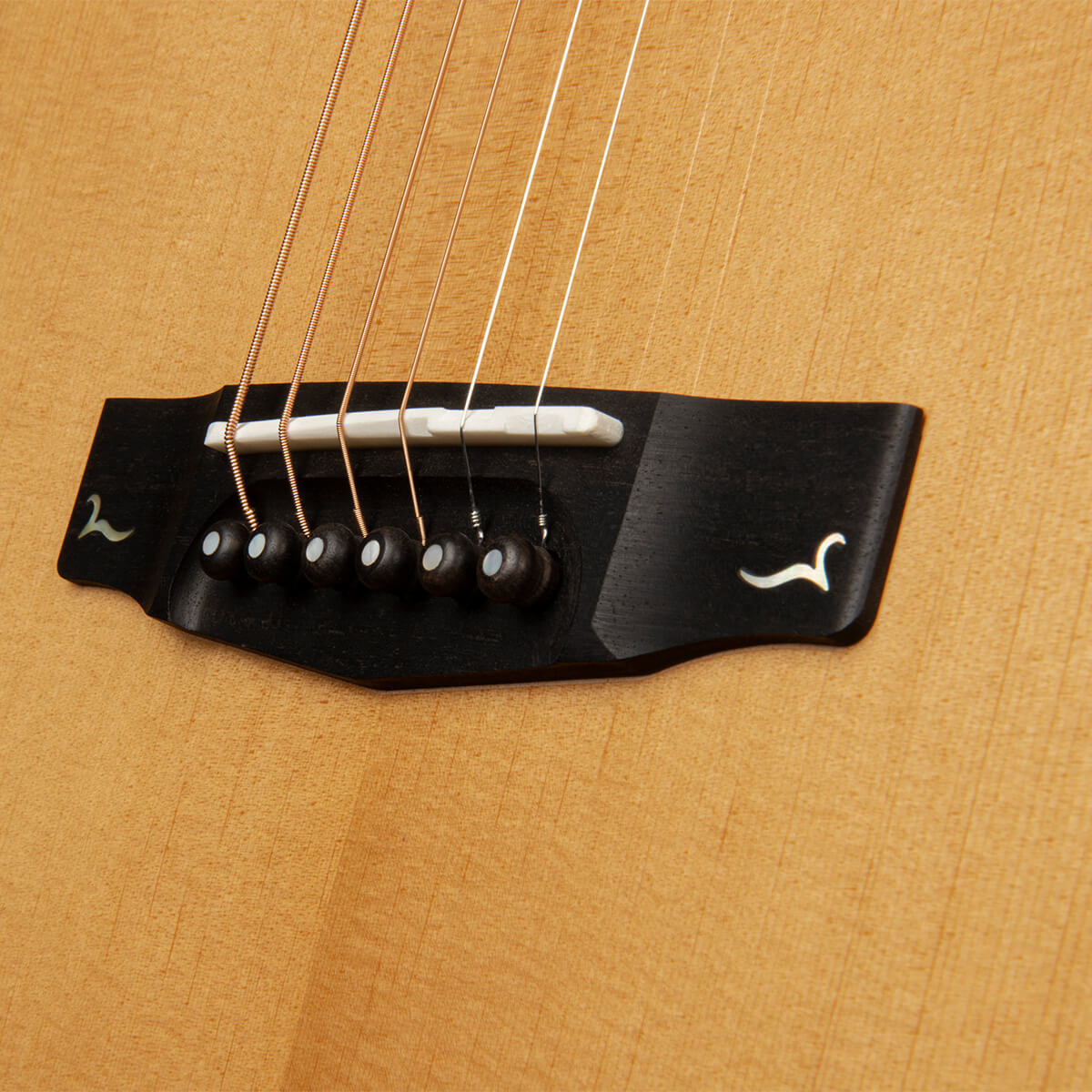 Cort GOLD-EDGE Natutral Cutaway Electro-Acoustic Guitar