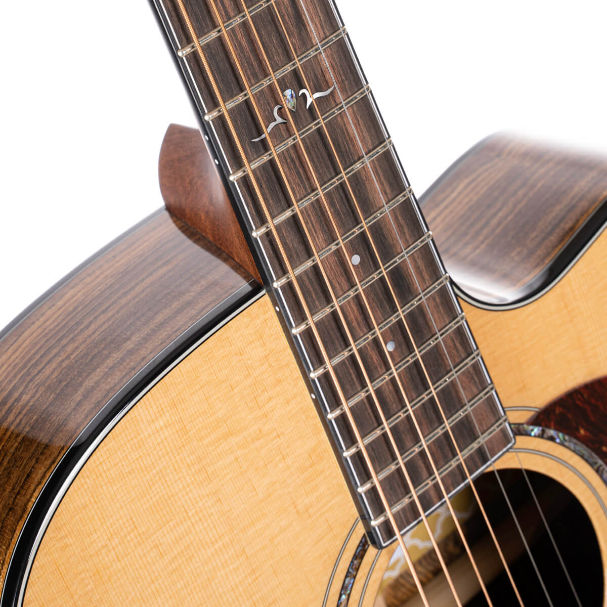 Cort GOLD-OC6 Bocote Natutral Cutaway Electro-Acoustic Guitar