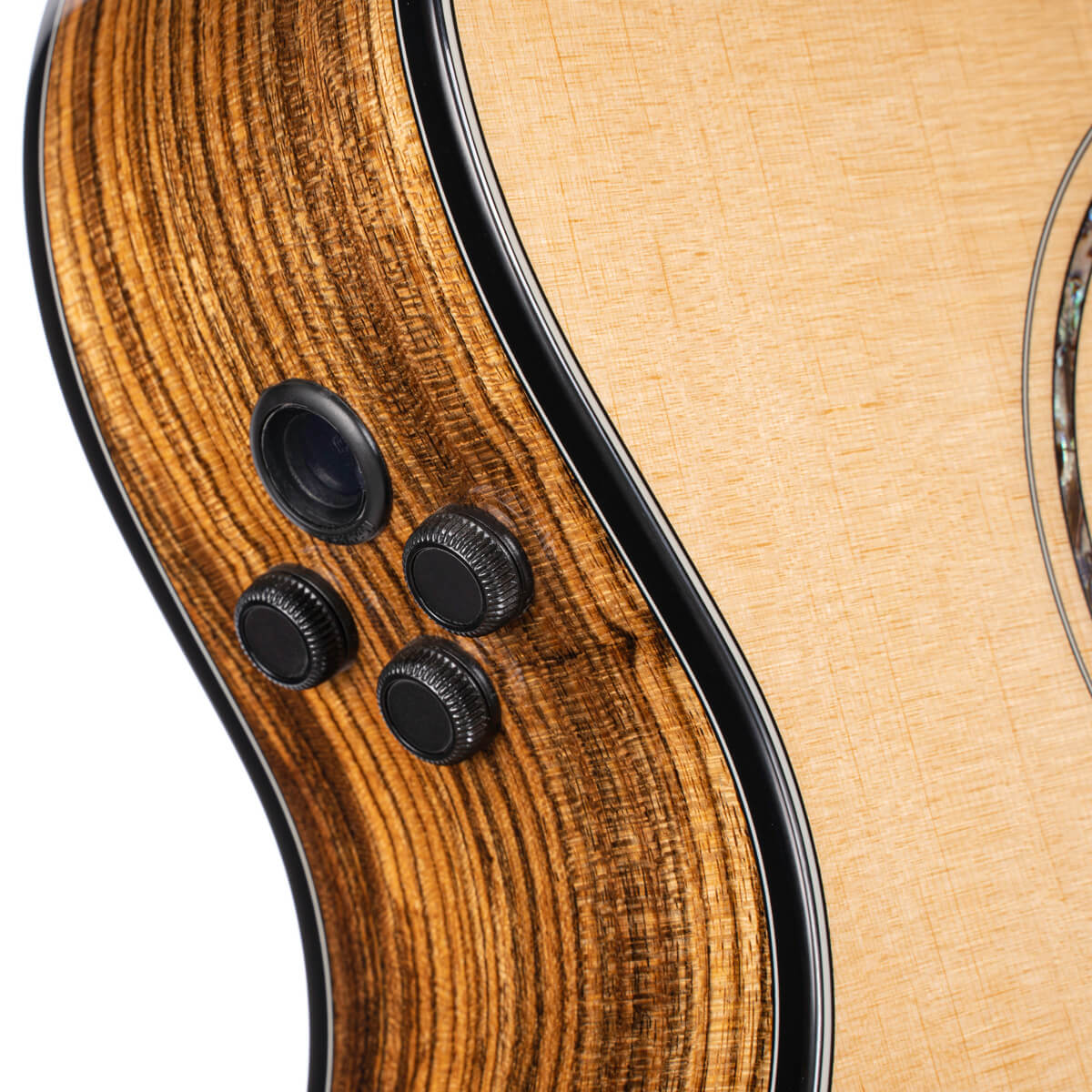 Cort GOLD-OC6 Bocote Natutral Cutaway Electro-Acoustic Guitar