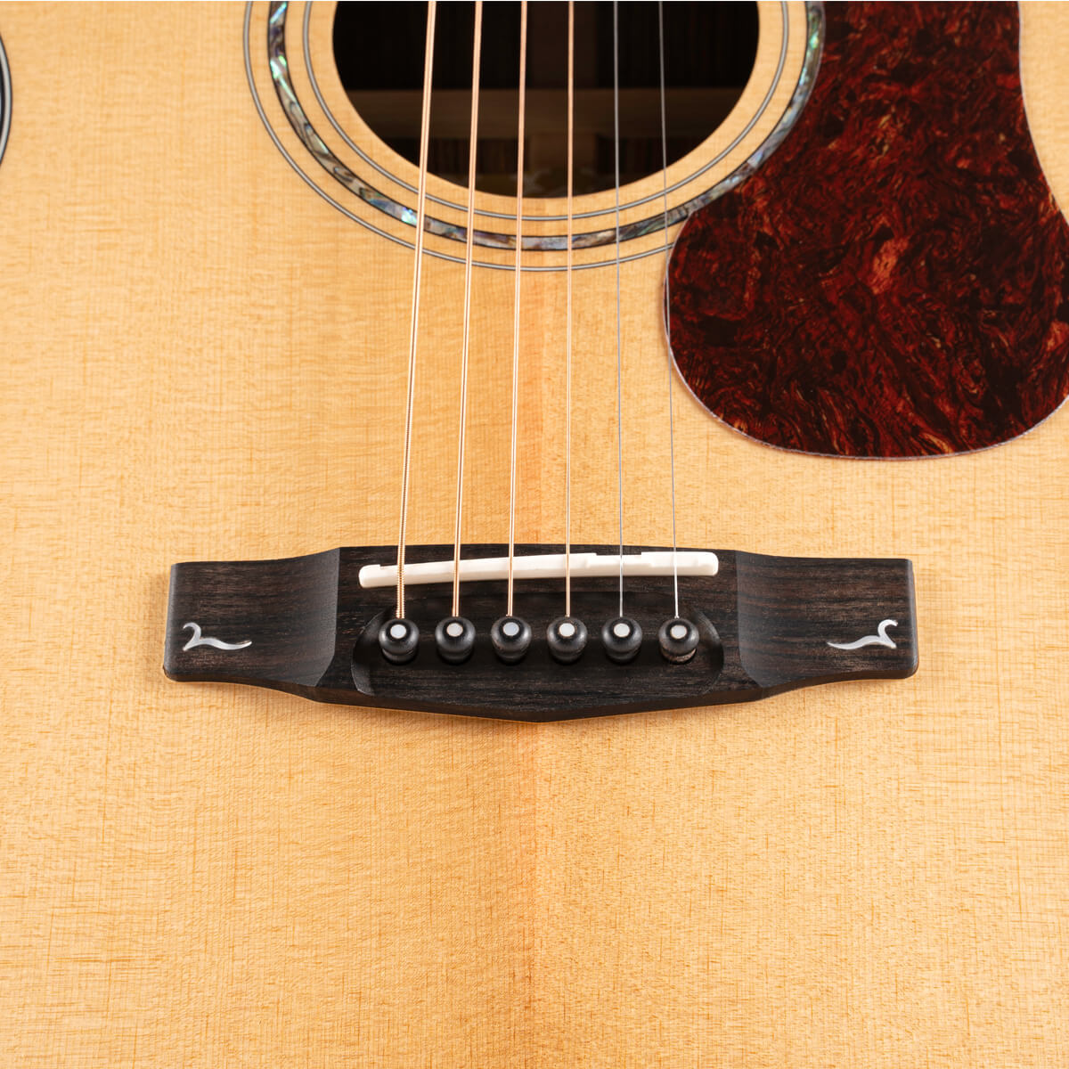 Cort GOLD-OC6 Bocote Natutral Cutaway Electro-Acoustic Guitar