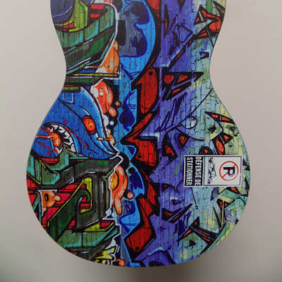 Mahalo MA1GR Art II Series Graffitti Soprano With Bag Ukulele