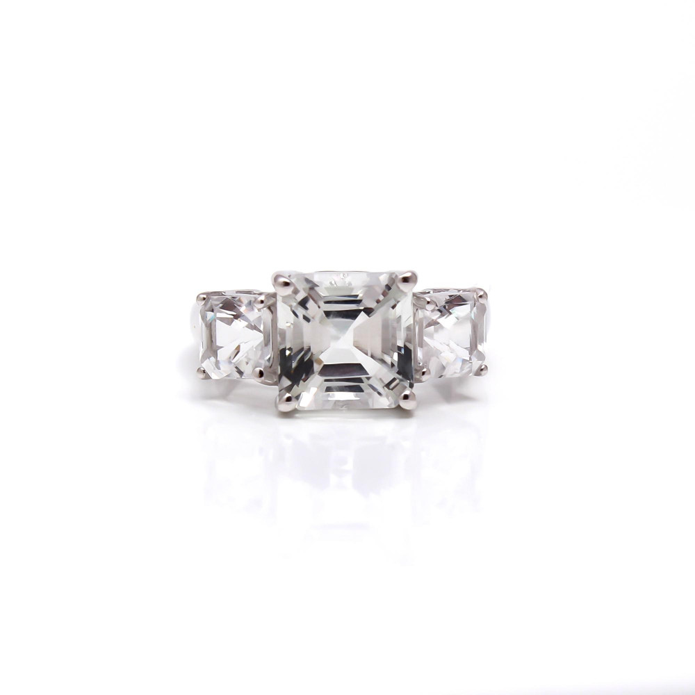 Image of Lab Grown Diamonds Trilogy Ring