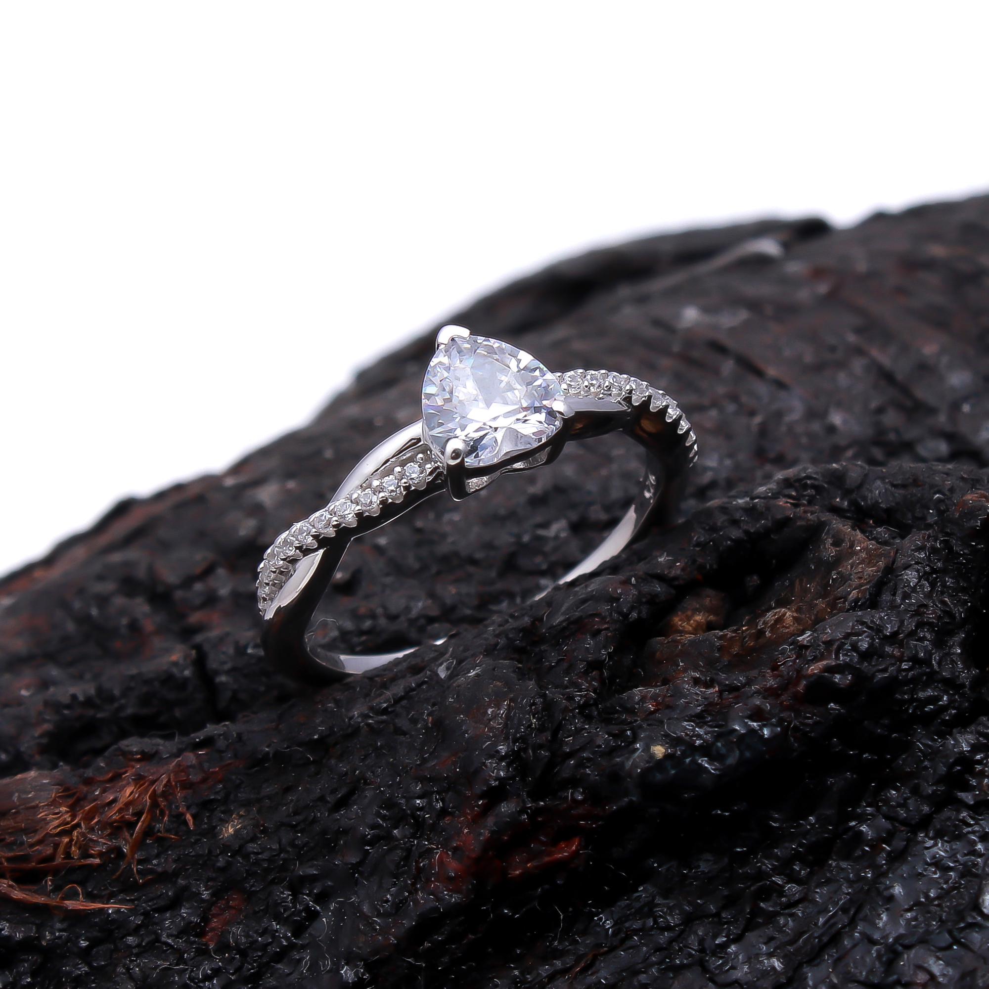 Lab Grown Diamond Twisted Shank Heart Shape Ring