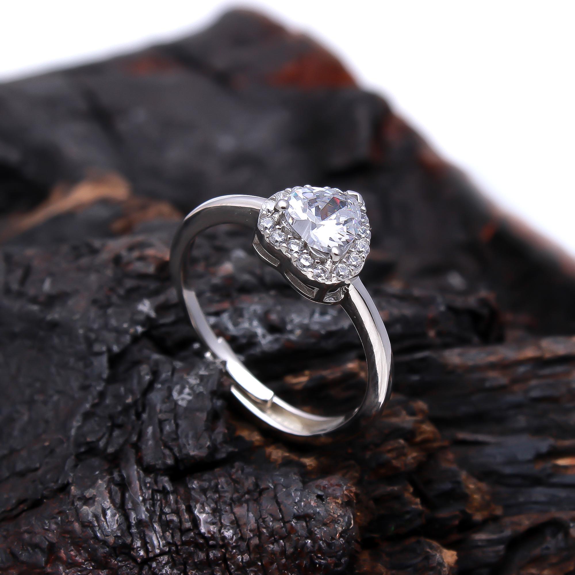 Lab Grown Diamond Heart Halo Ring
