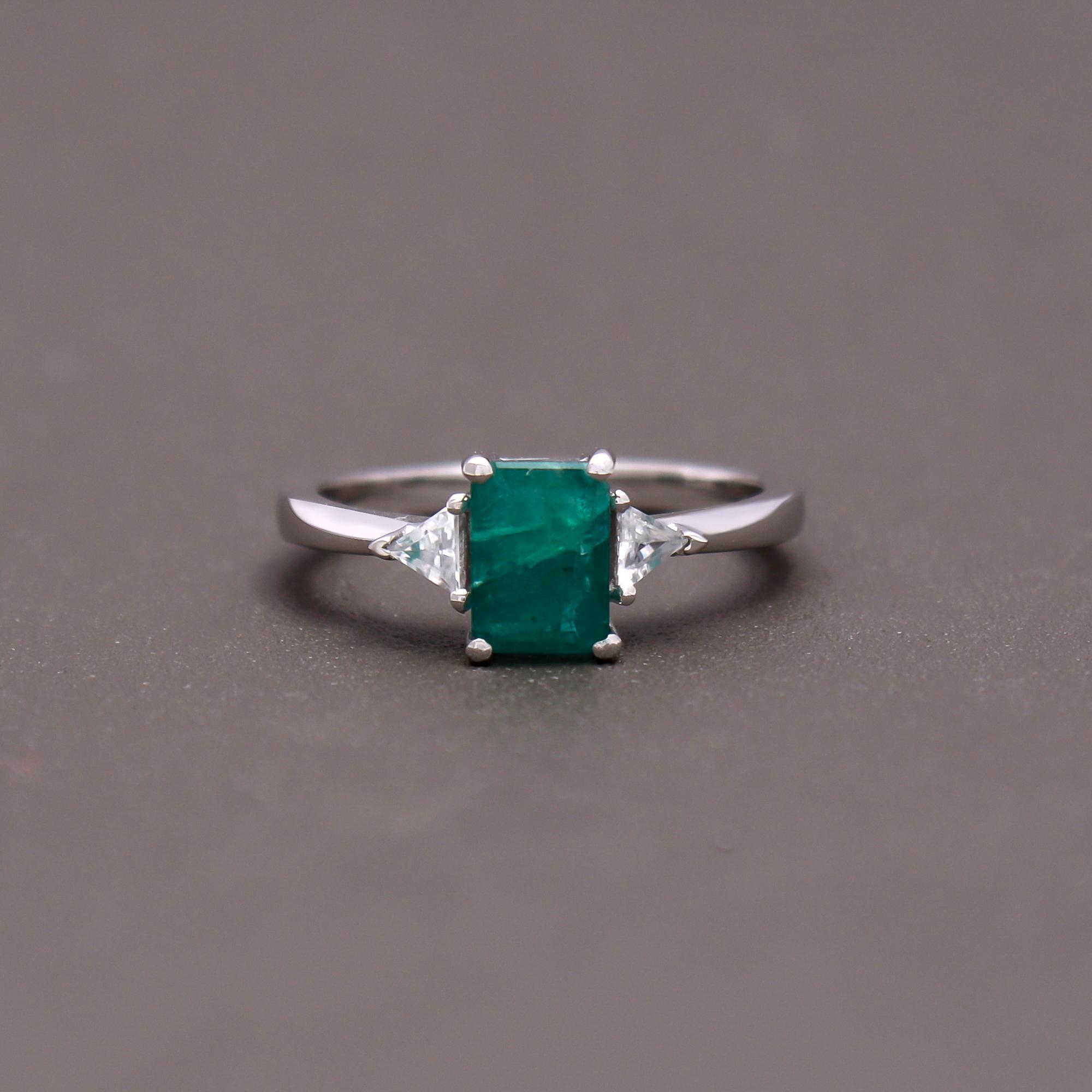 Emerald Trilogy Ring