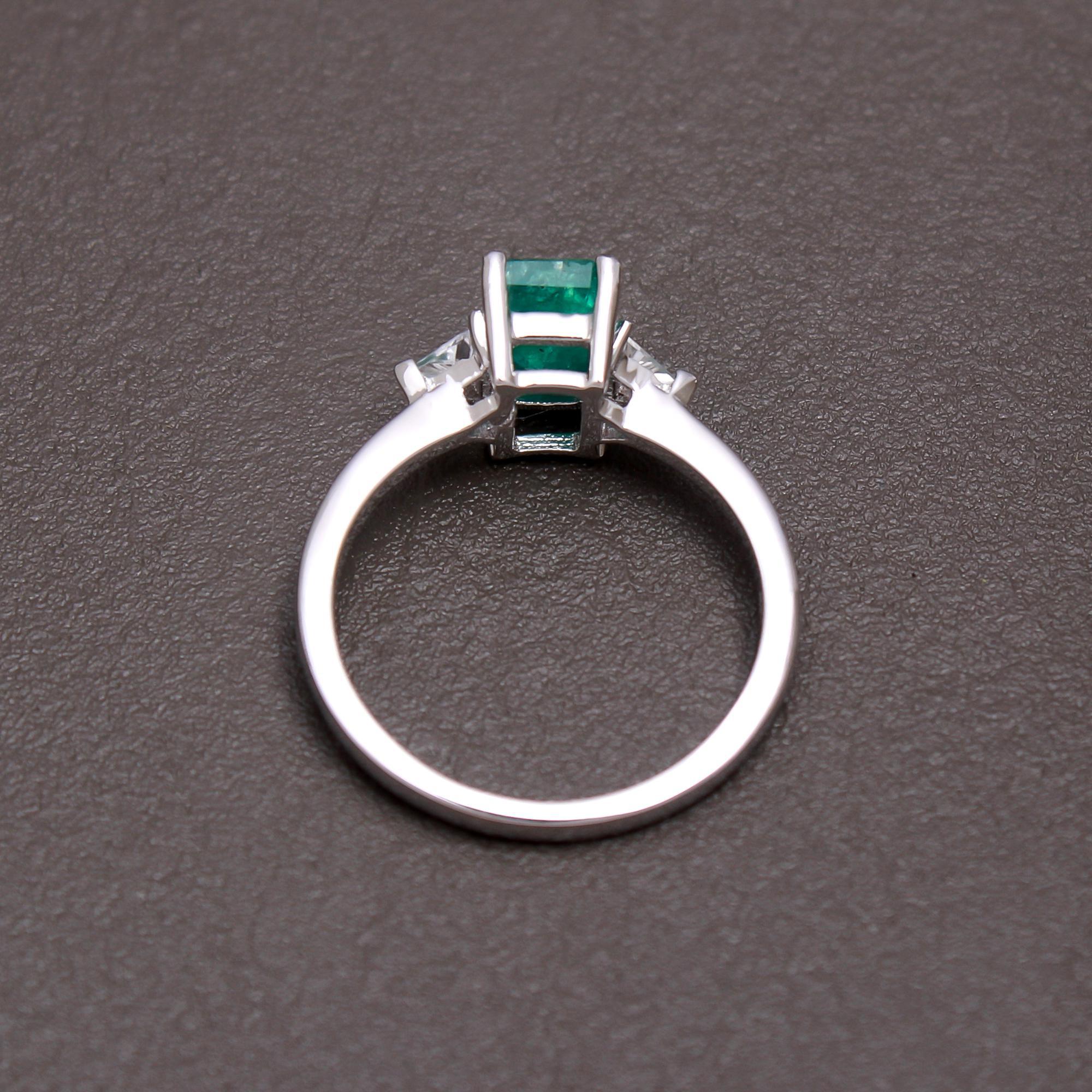 Emerald Trilogy Ring