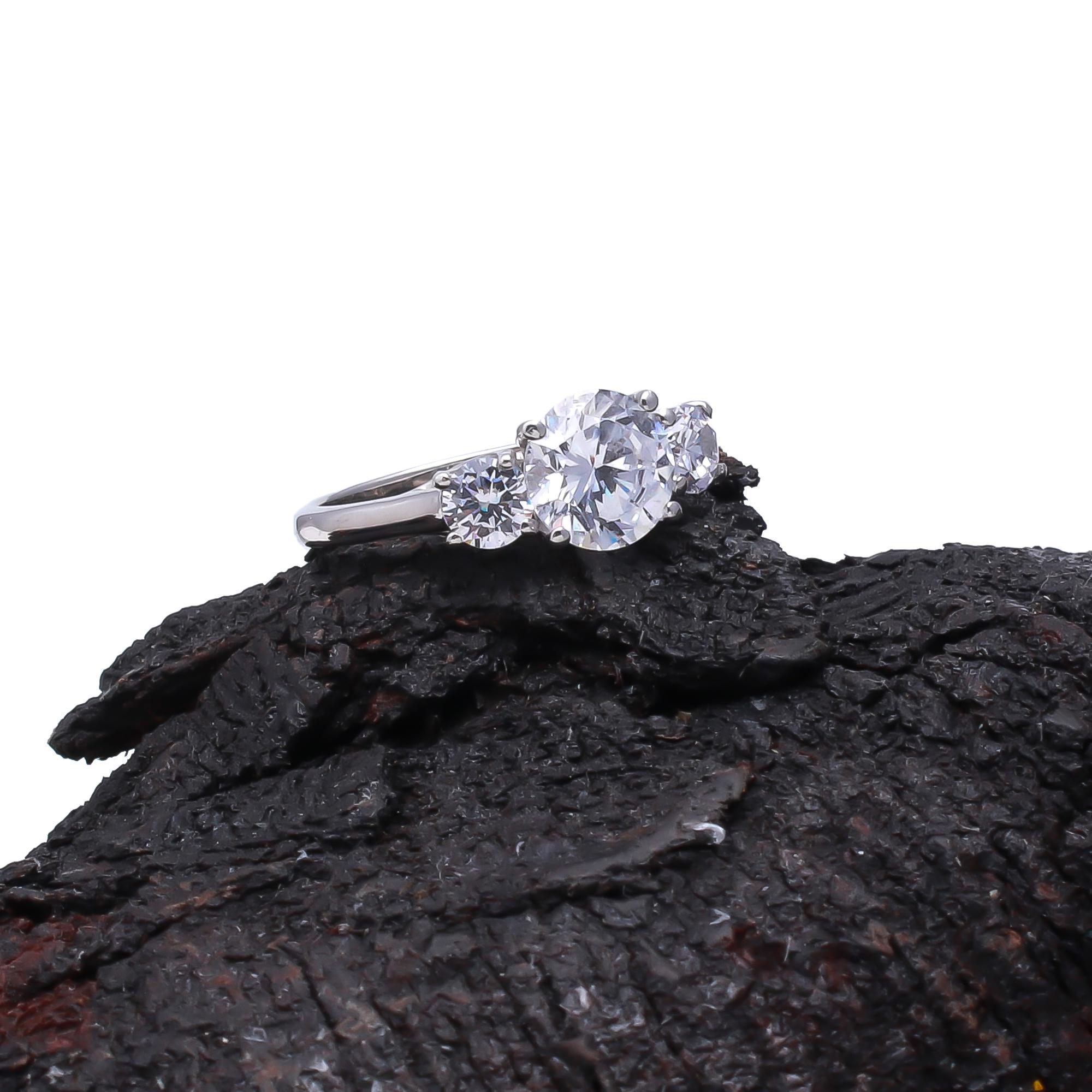 Lab Grown Diamond Round Trilogy Band