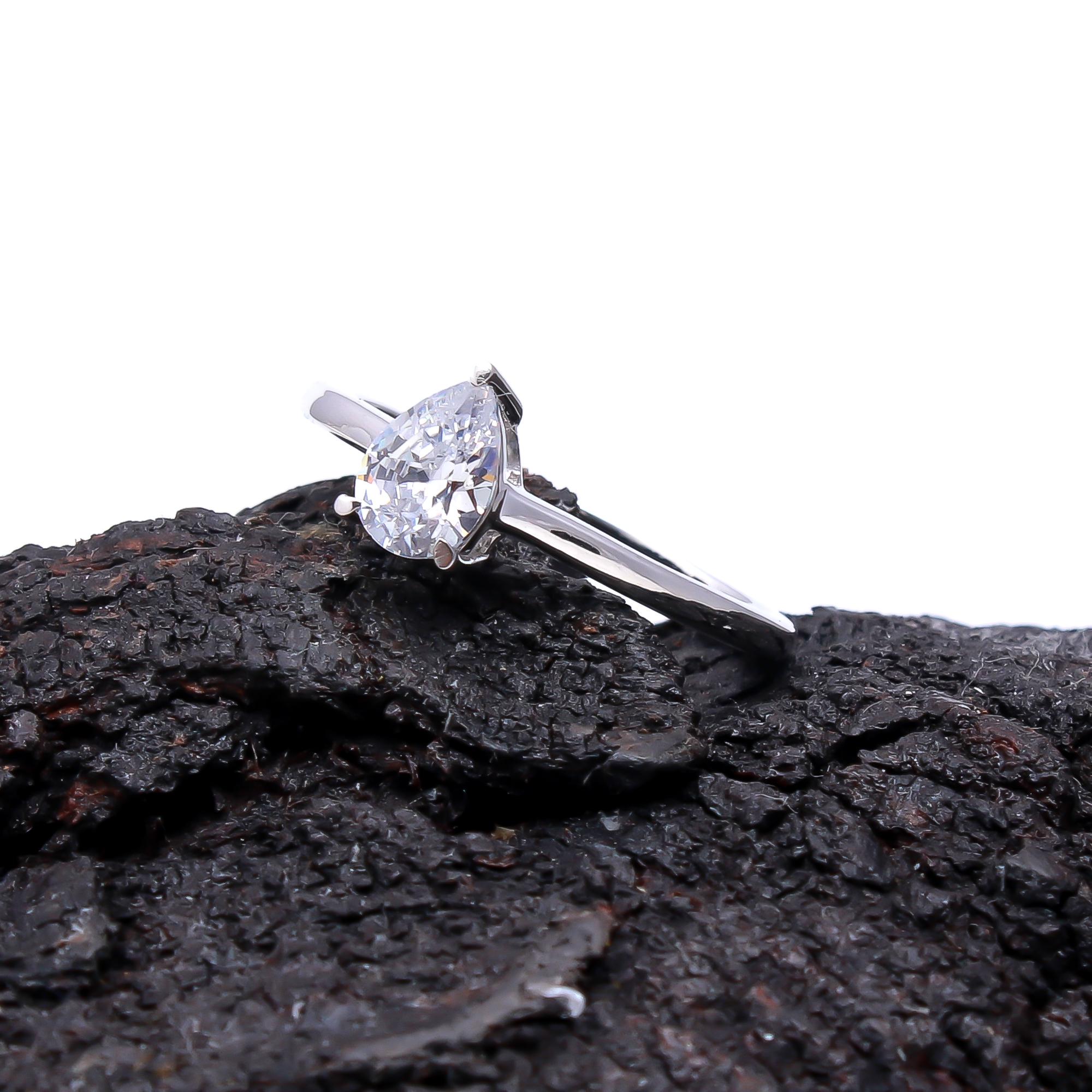 Lab Grown Diamond Pear Solitaire Ring