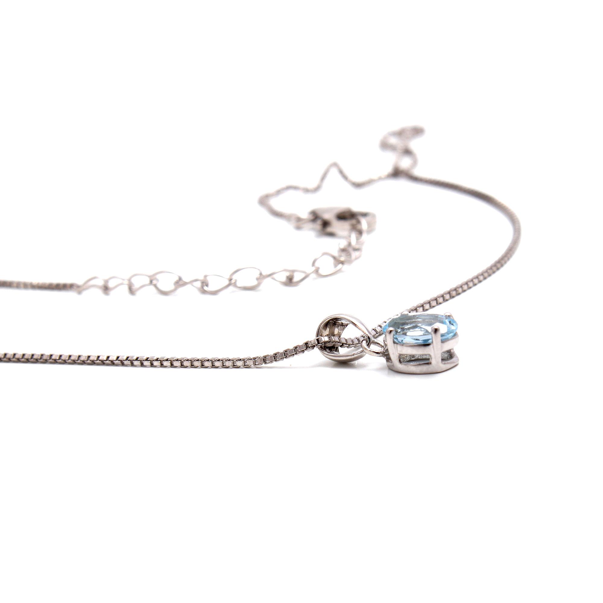 Aquamarine Solitaire Pendant With Chain