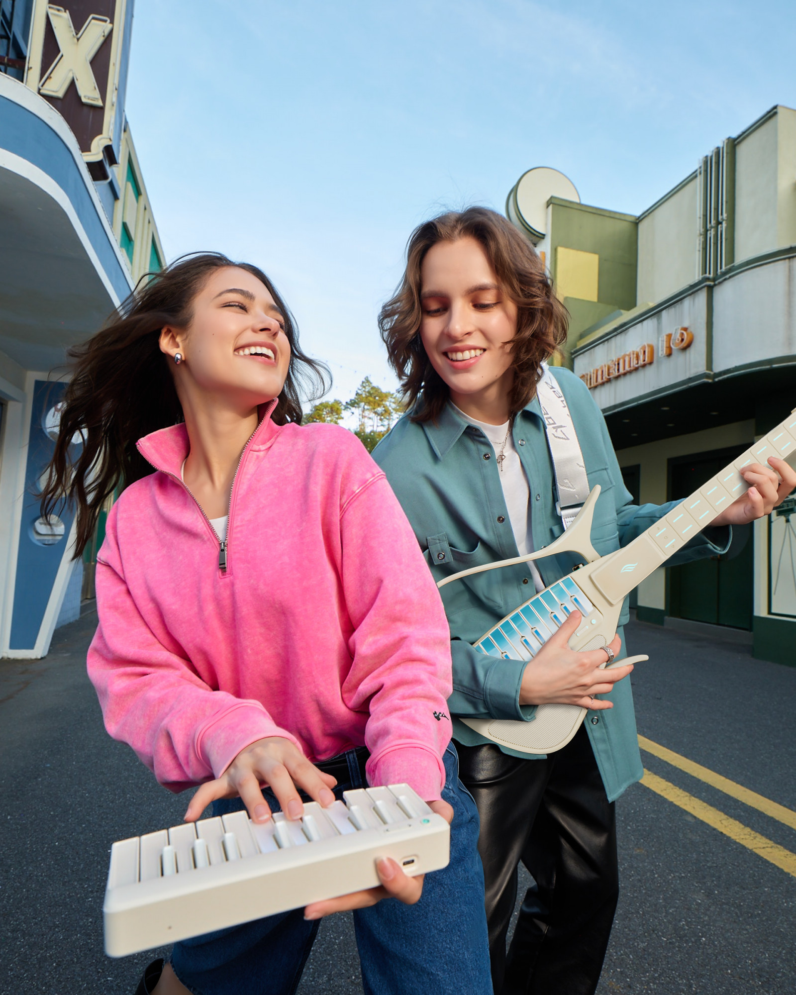 Enya CYBER-G Stringless Smart Guitar Foldable Travel Backing Guitar Built-in Drum Machine Bassline 20 instrument Sounds for One-Man Band App Interactive Chord Sheets For Adults TeensWhite