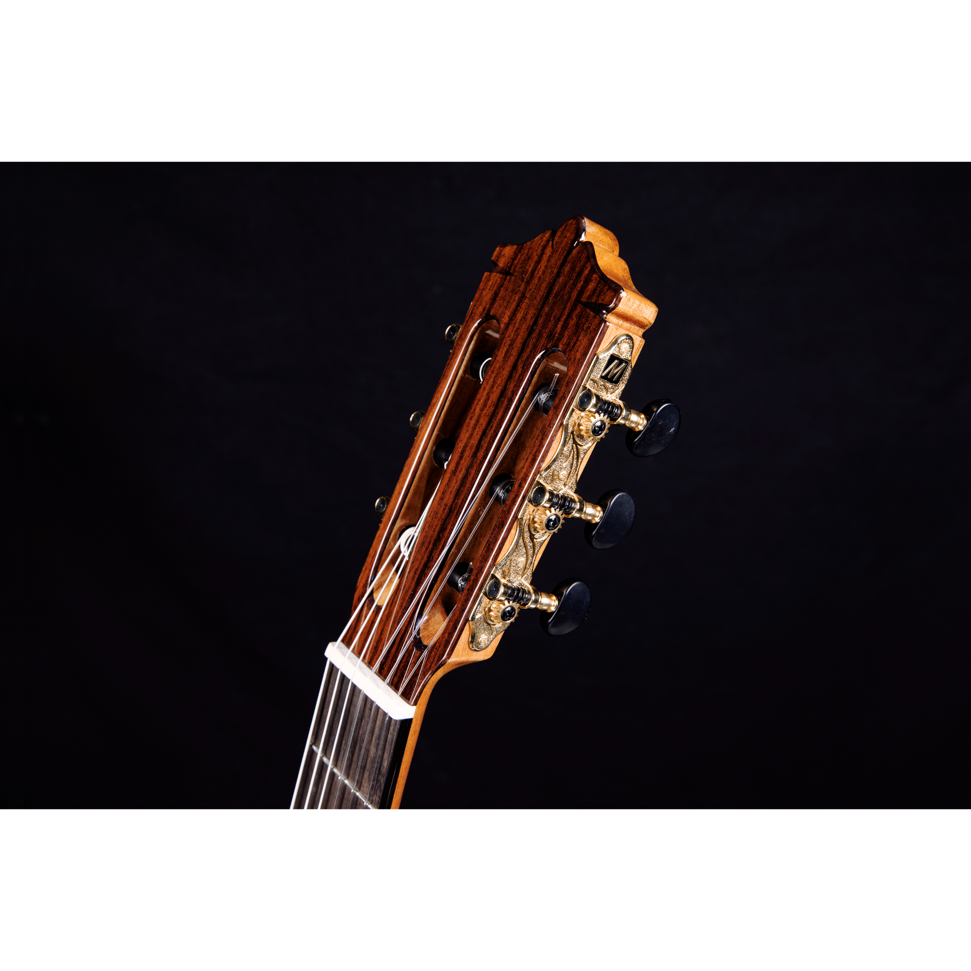 MARTINEZ MC-58C SOLID CEDAR TOPINDIAN ROSEWOOD CLASSICAL GUITAR NATURAL