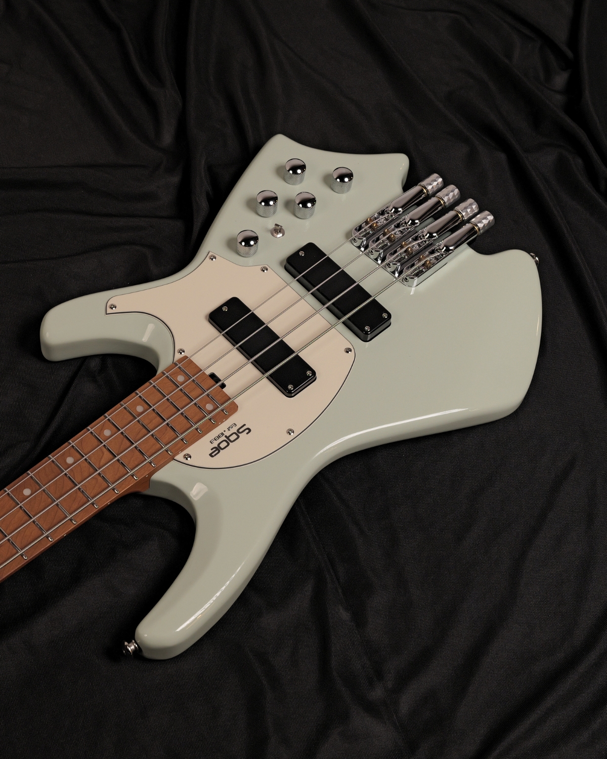 SQOE SBWT700 Surf Green 4-String Headless Electric Bass Roasted Maple India