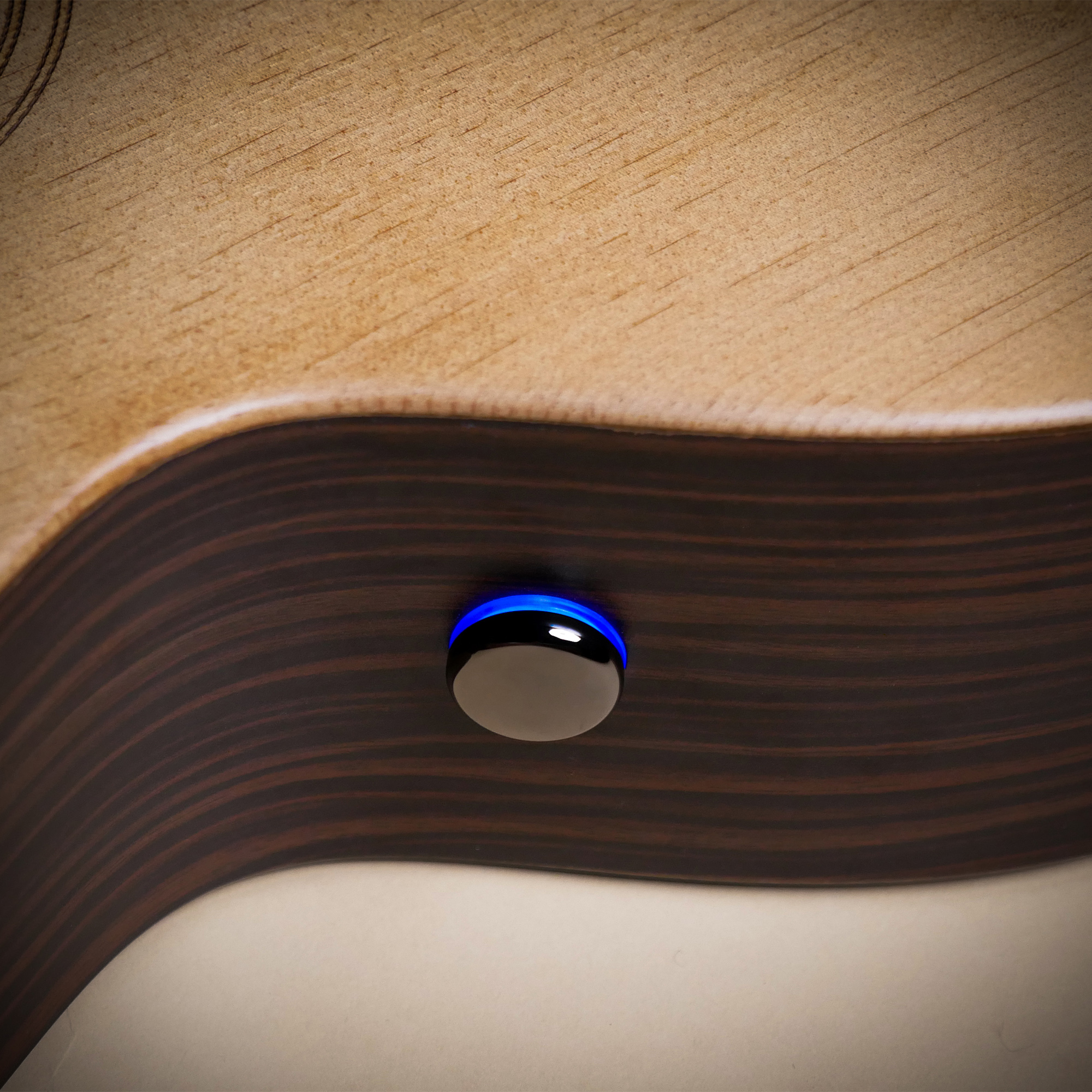 Enya EM-X1 PRO SP1 EQ 36TransAcoustic Guitar- Natural Matt Finish