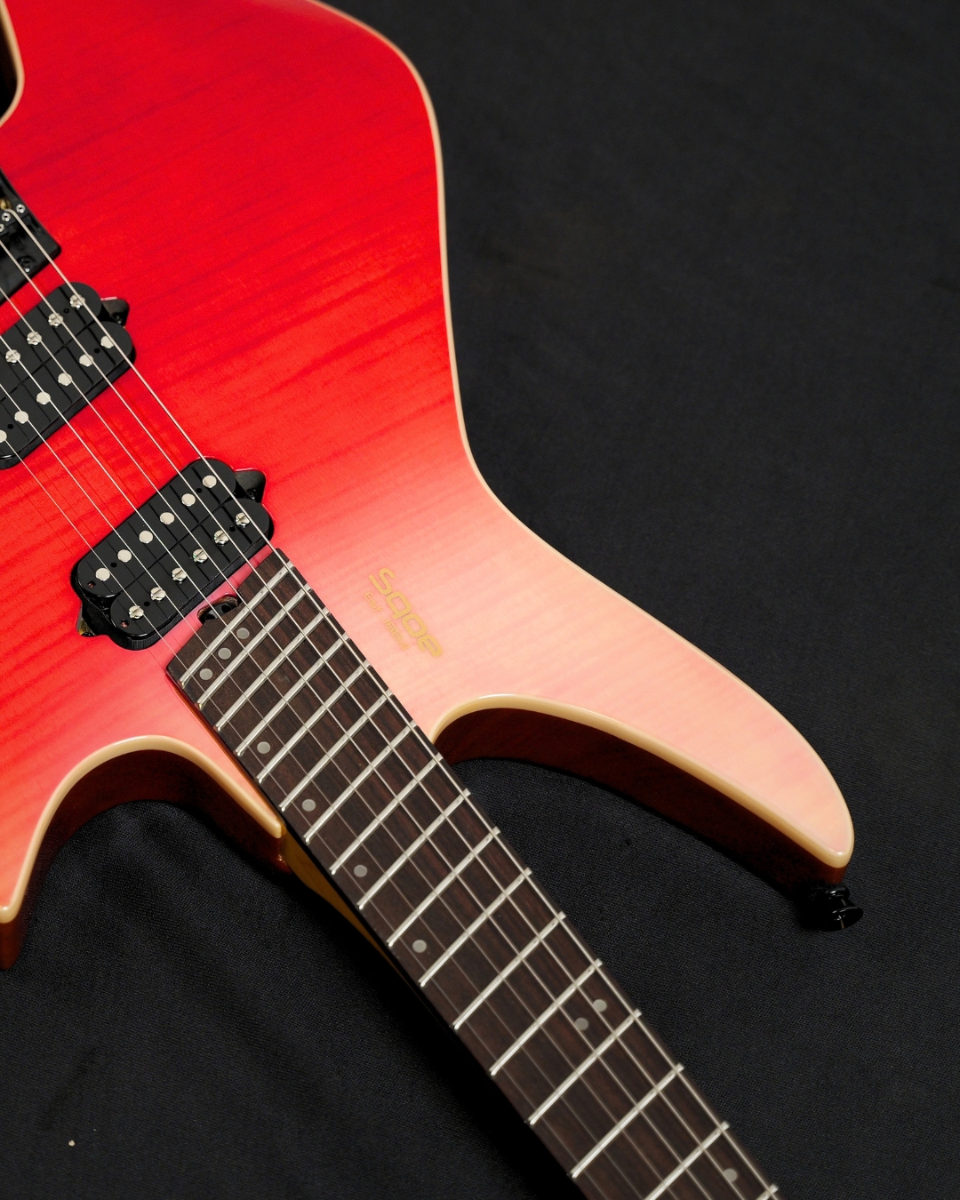 SQOE SEWT998 Headless Electric Guitar - Strawberry Red