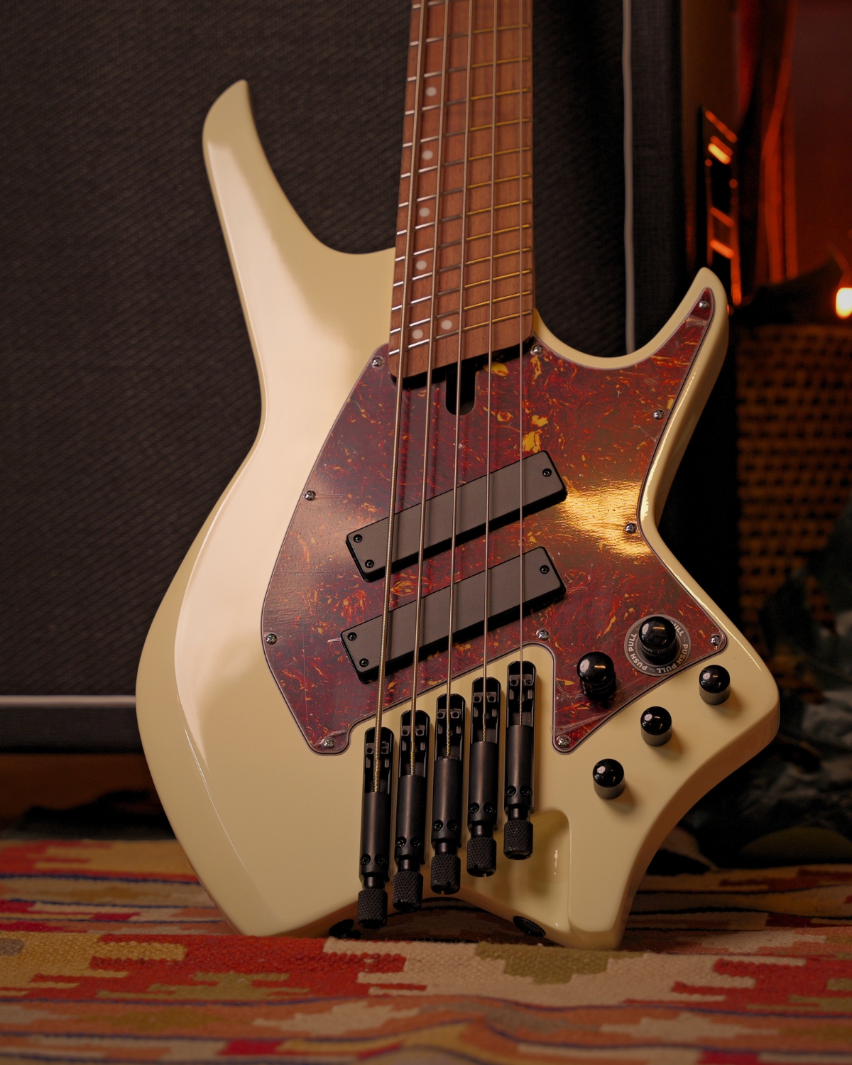 Hex NB505G IV IVORY Headless bass 5 string SS frets