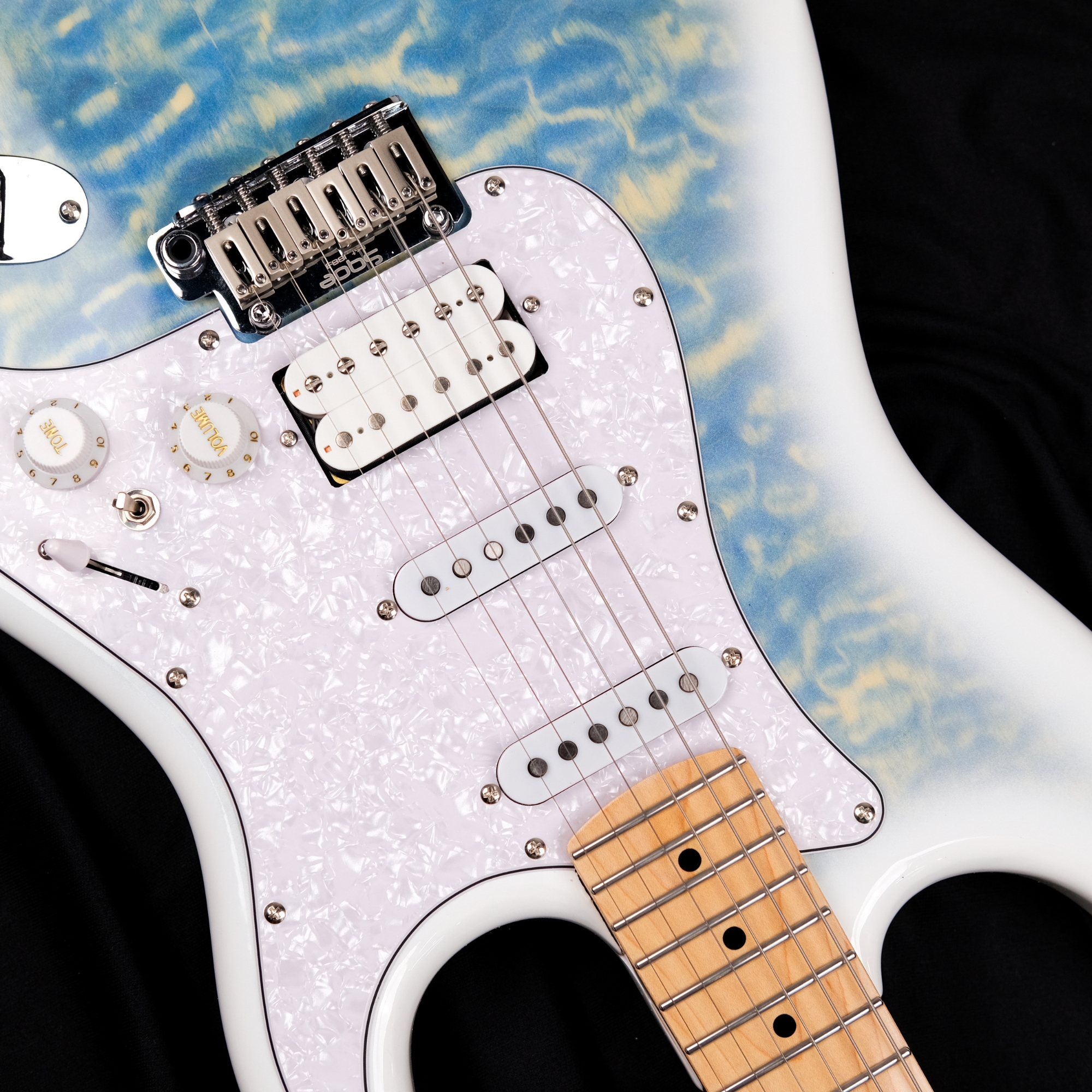 SQOE SEST699 alnico 5 HSS Quilted maple top - Frost blue quilt