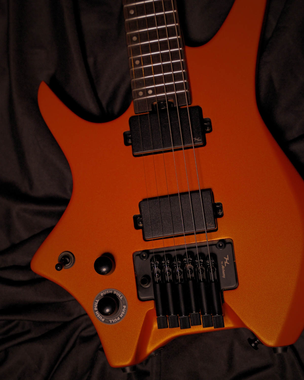 HEX N500LS Headless Guitar Metallic coral orange Active Pickups Stainless Frets