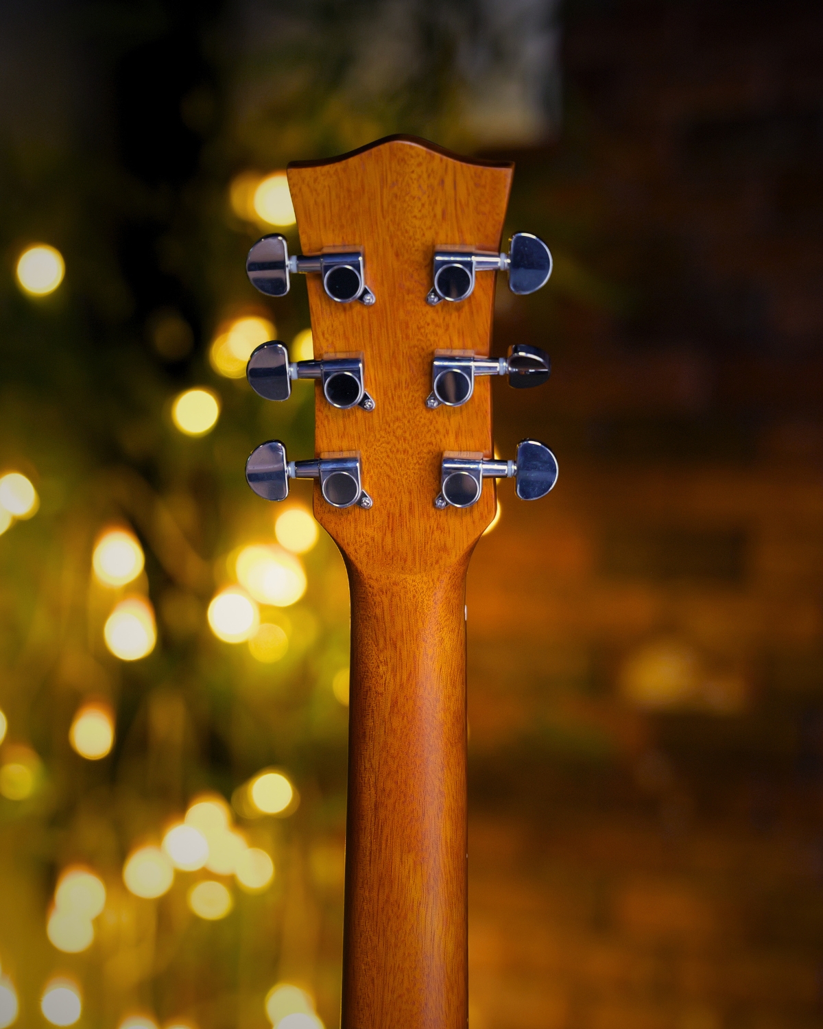 GA40C Red Mahogany  Solid Spruce Top Acoustic Guitar  Mahogany Back  Sides