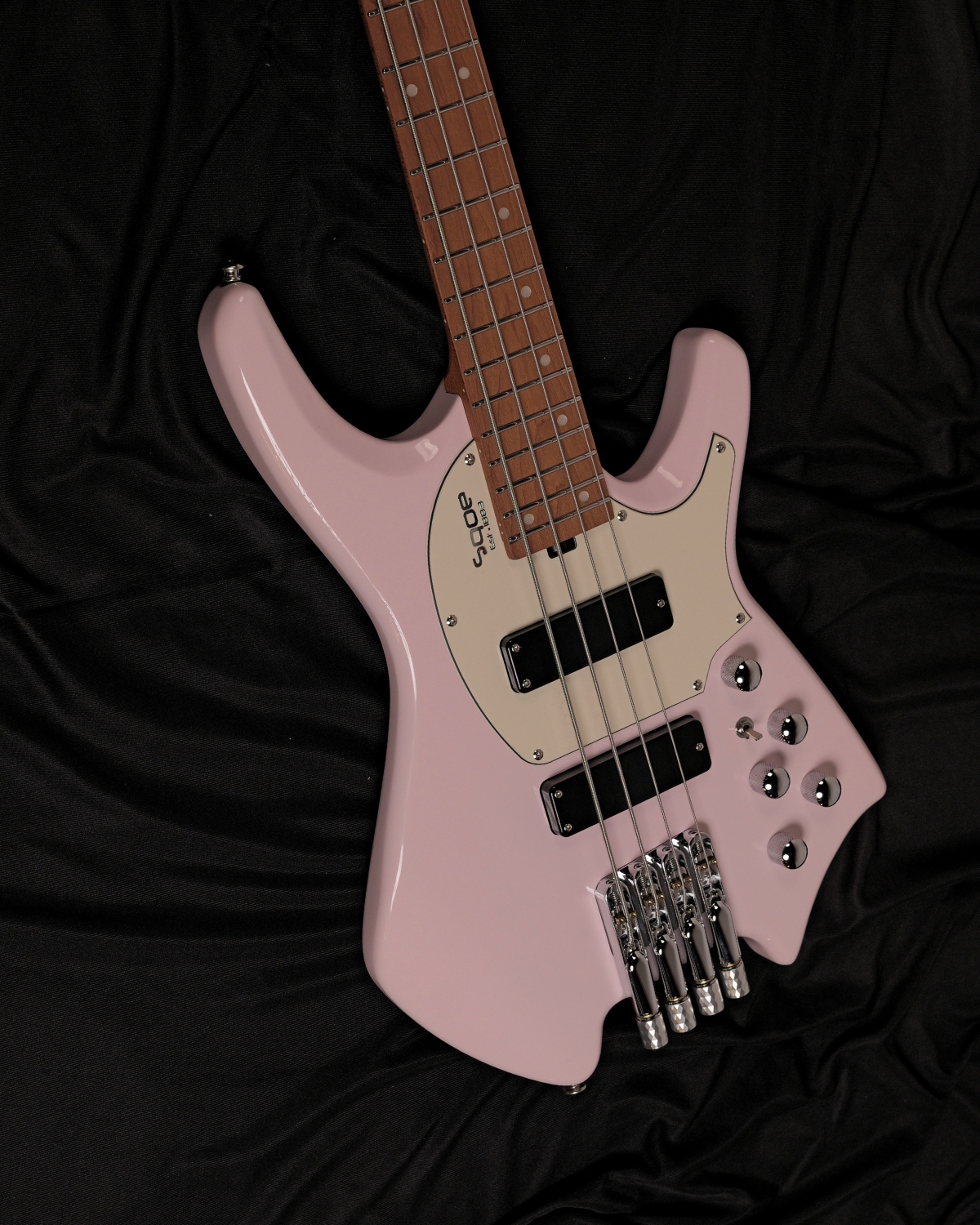 SQOE SBWT700 Shell pink 4-String Headless Electric Bass Roasted Maple India
