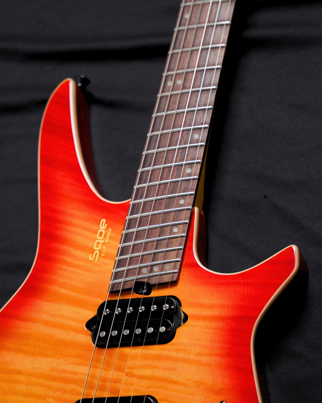 SQOE SEWT998 Headless Electric Guitar - Honey-Orange Sunset