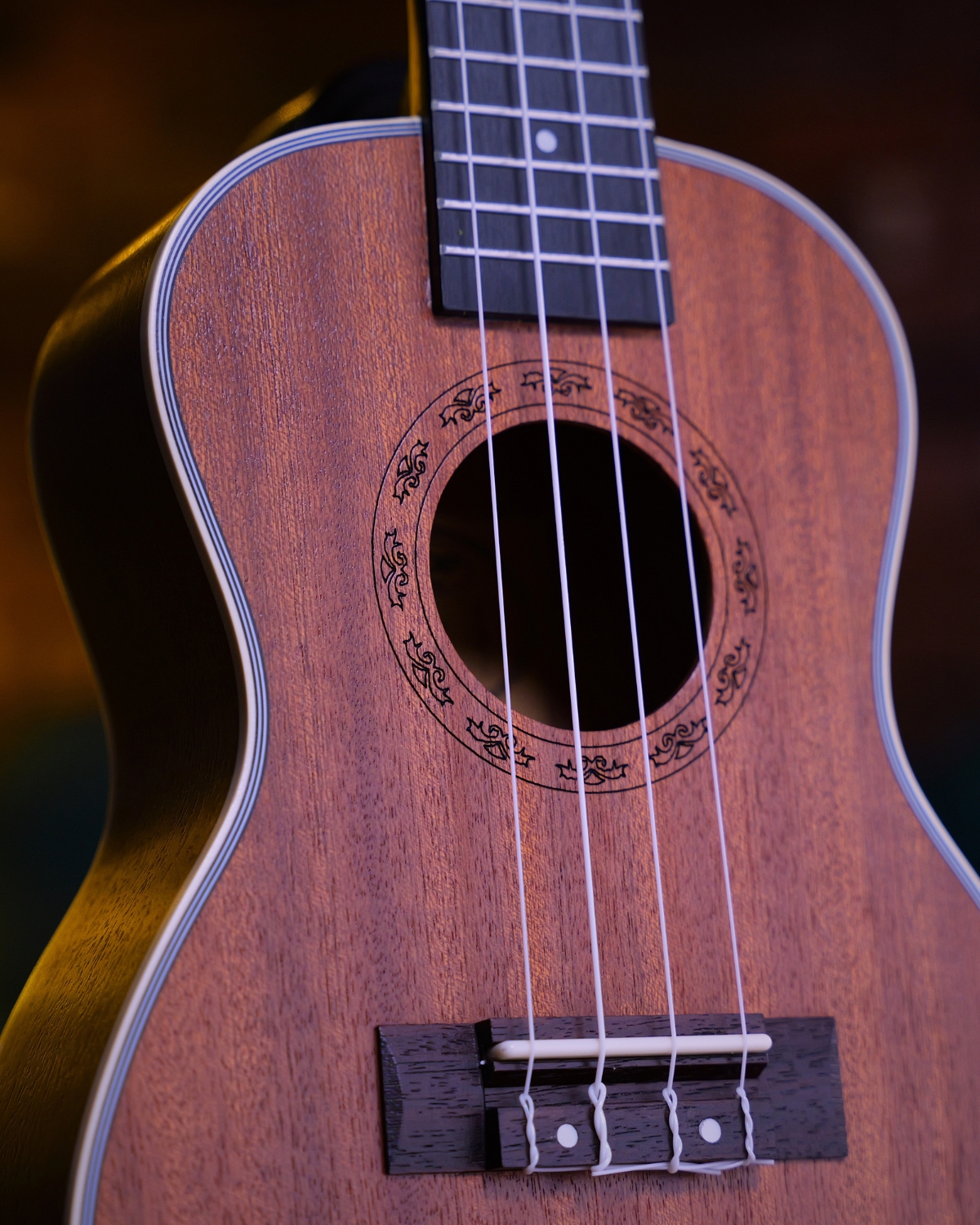 SQOE SQ-24THX Concert Ukulele  Mahogany Concert Ukulele
