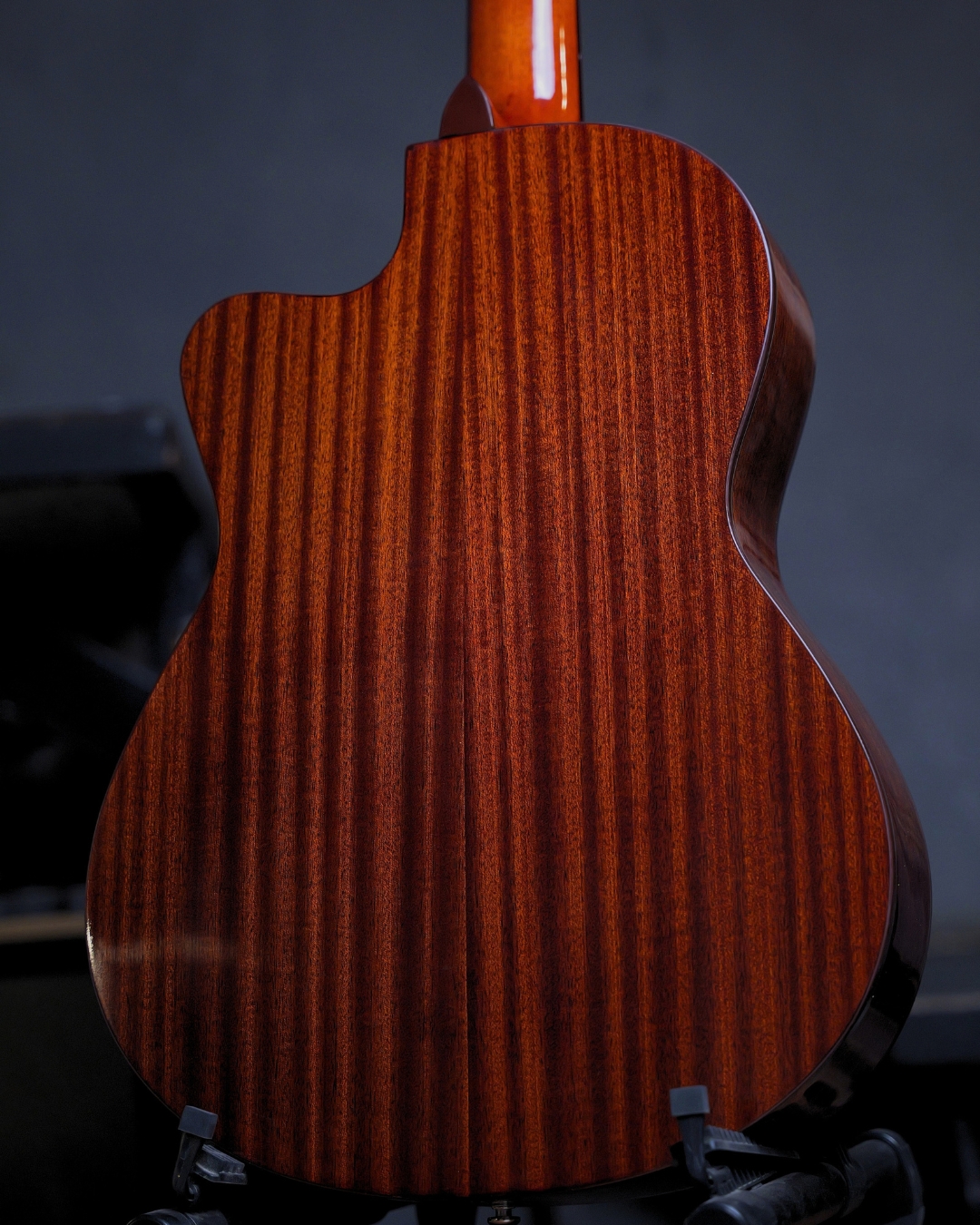 SQOE EC3968 Cedar Natural Classical Guitar