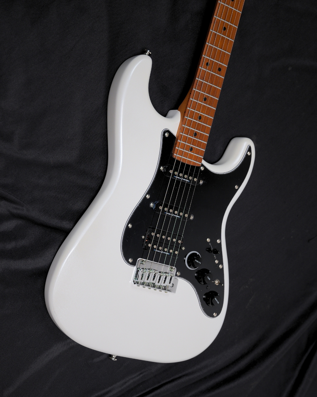Strydom ST30 PRO Riot 1S Electric Guitar - Metallic White