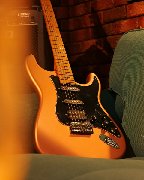 ST30M Rose Metal Image 5