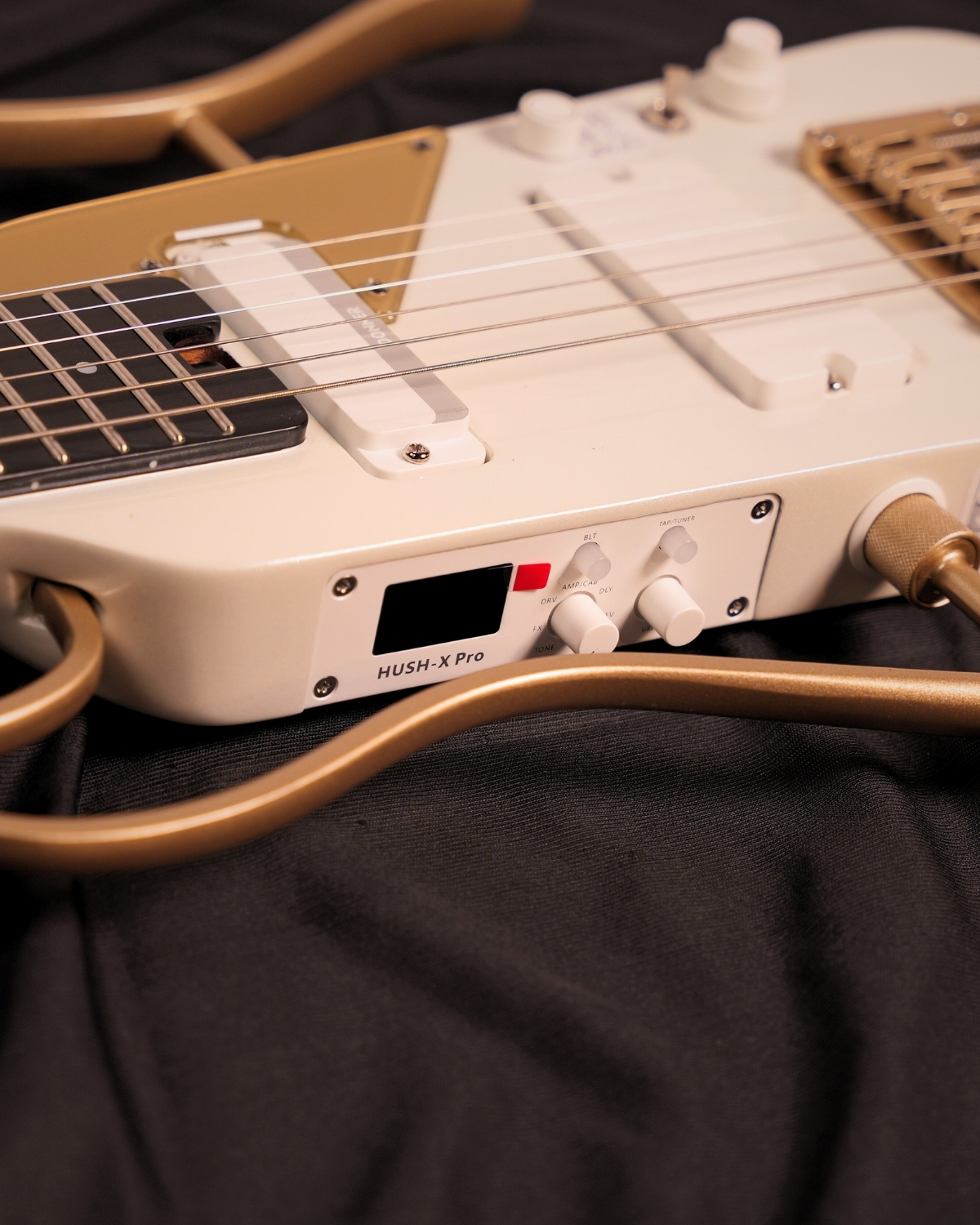 Donner HUSH X PRO white luxe Electric Guitar Kit - Smart Travel Guitar with Dozens of Preset Combinations 7 Tone Sim Options