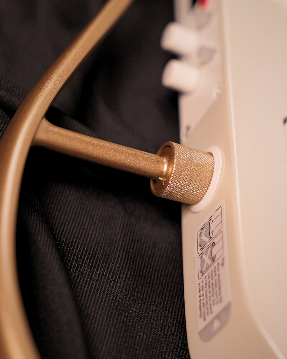 Donner HUSH X PRO white luxe Electric Guitar Kit - Smart Travel Guitar with Dozens of Preset Combinations 7 Tone Sim Options