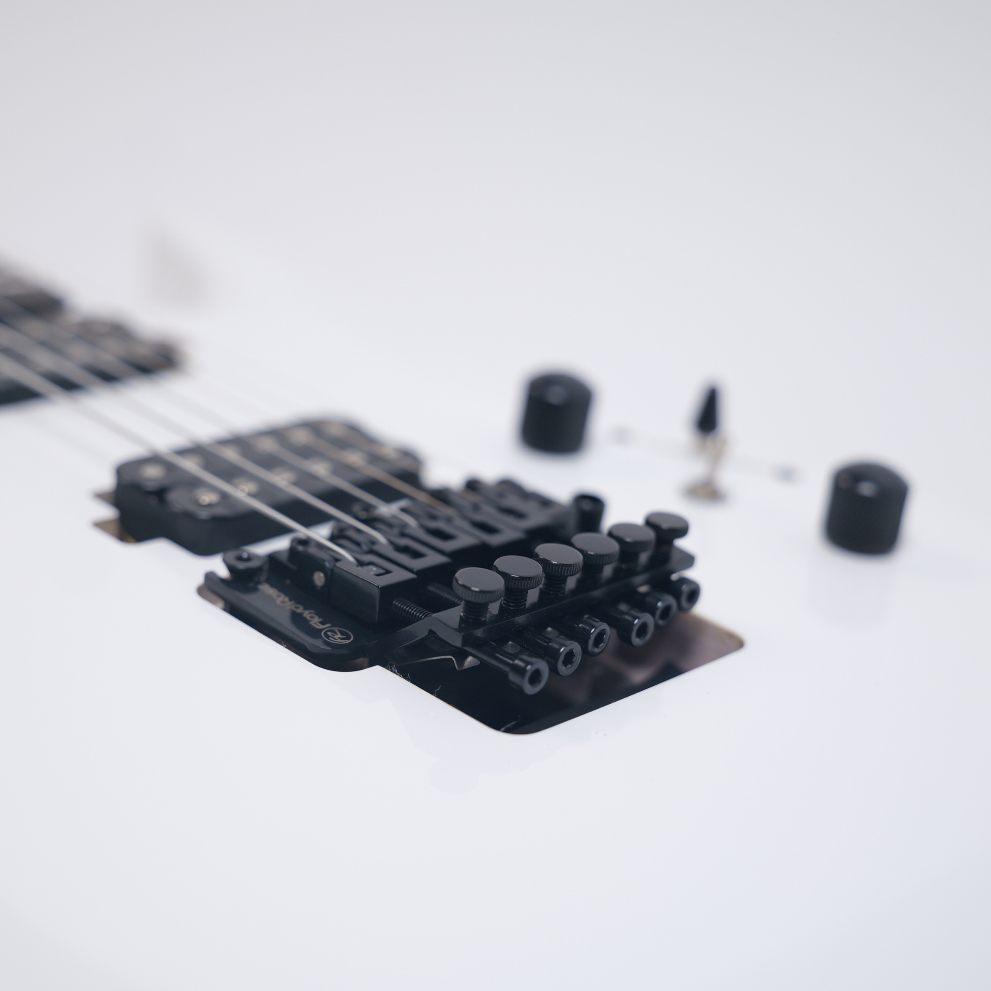 SQOE SEFR700 Ice sand white metallic HH Floyd Rose Electric Guitar Alnico Pickups Coil Split
