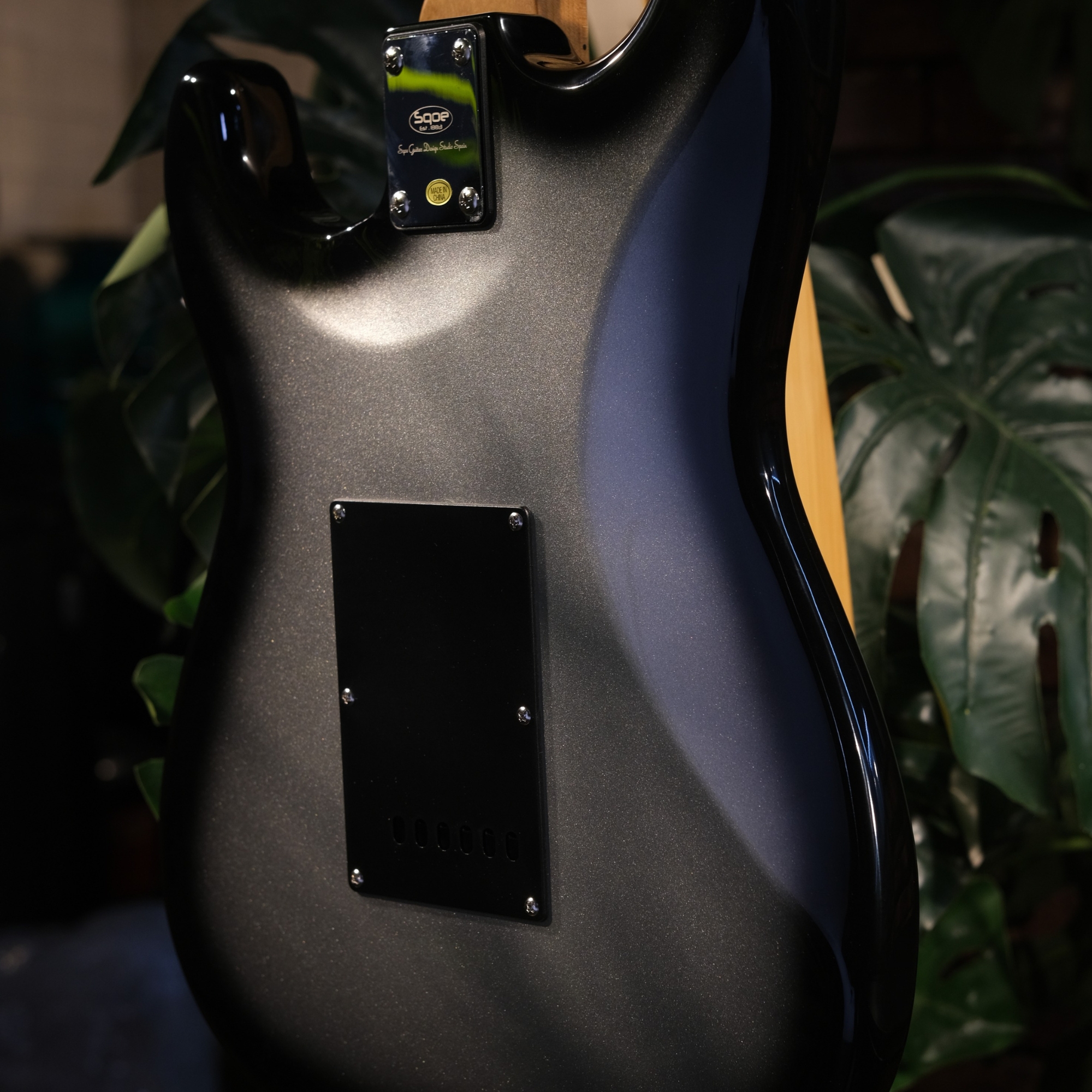 SQOE SEST610 HSS DARK KNIGHT SERIES - BLACK