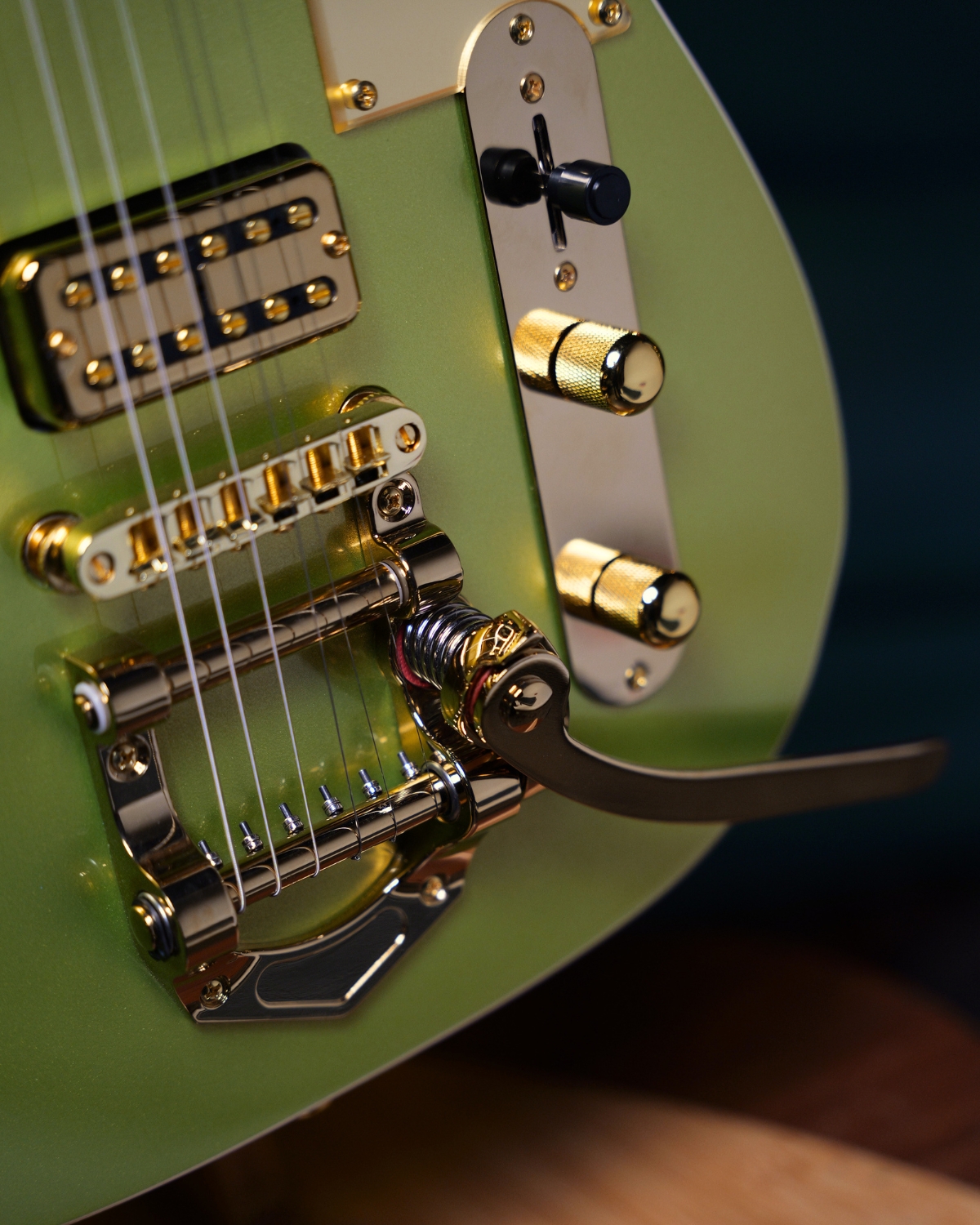 SQOE SETL1000FR  Lime green Premium Custom Telecaster with Bigsby Tremolo  ABS Case