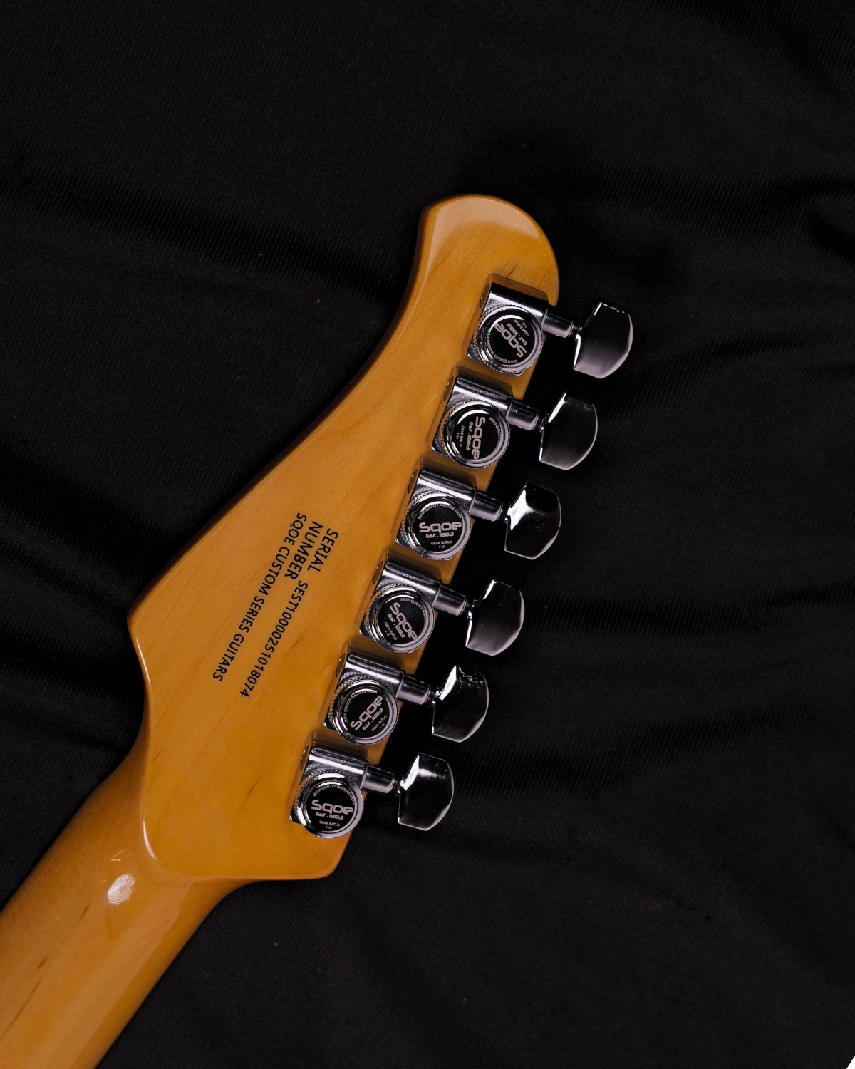 SQOE SEST1000 Black HSS with hardcase