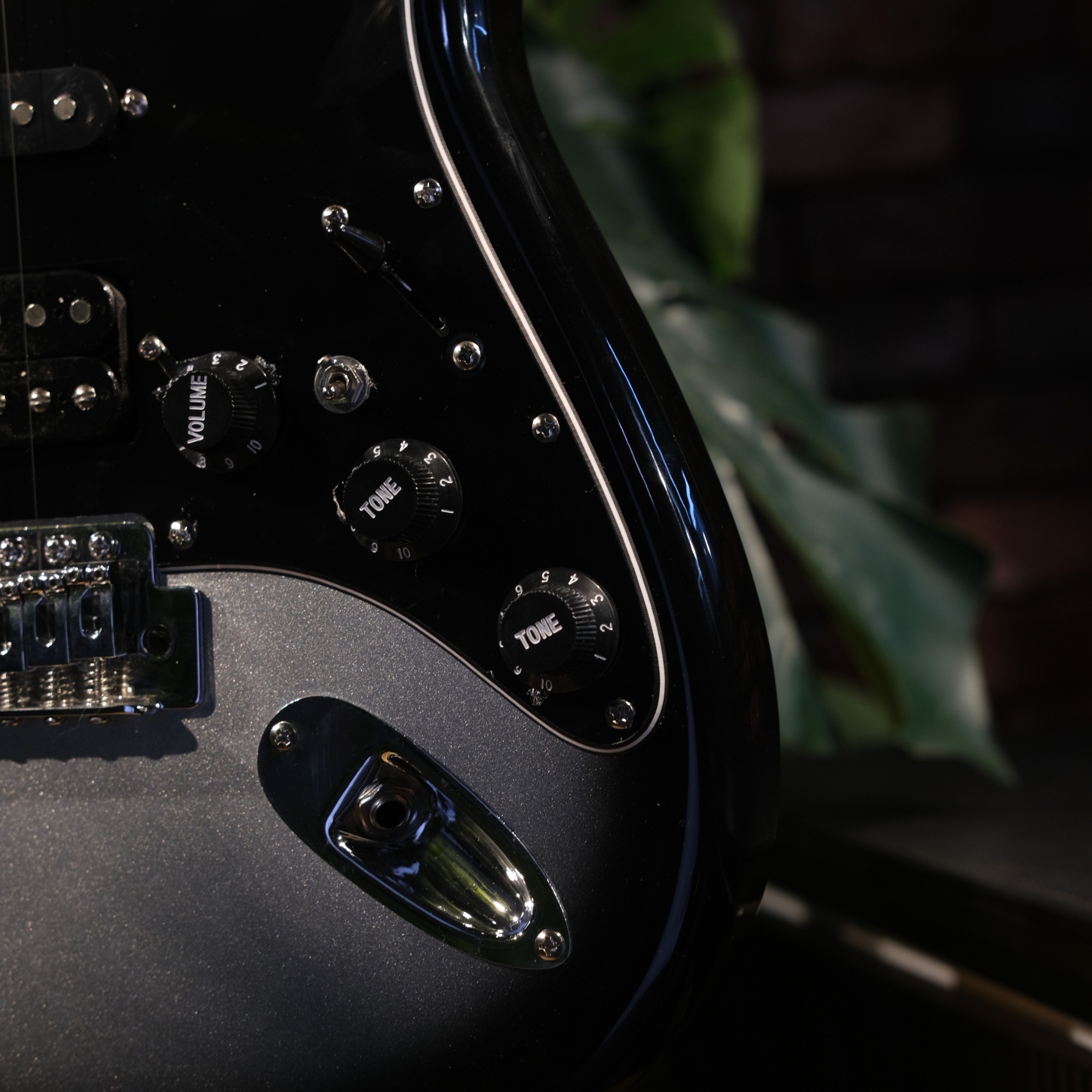 SQOE SEST610 HSS DARK KNIGHT SERIES - BLACK