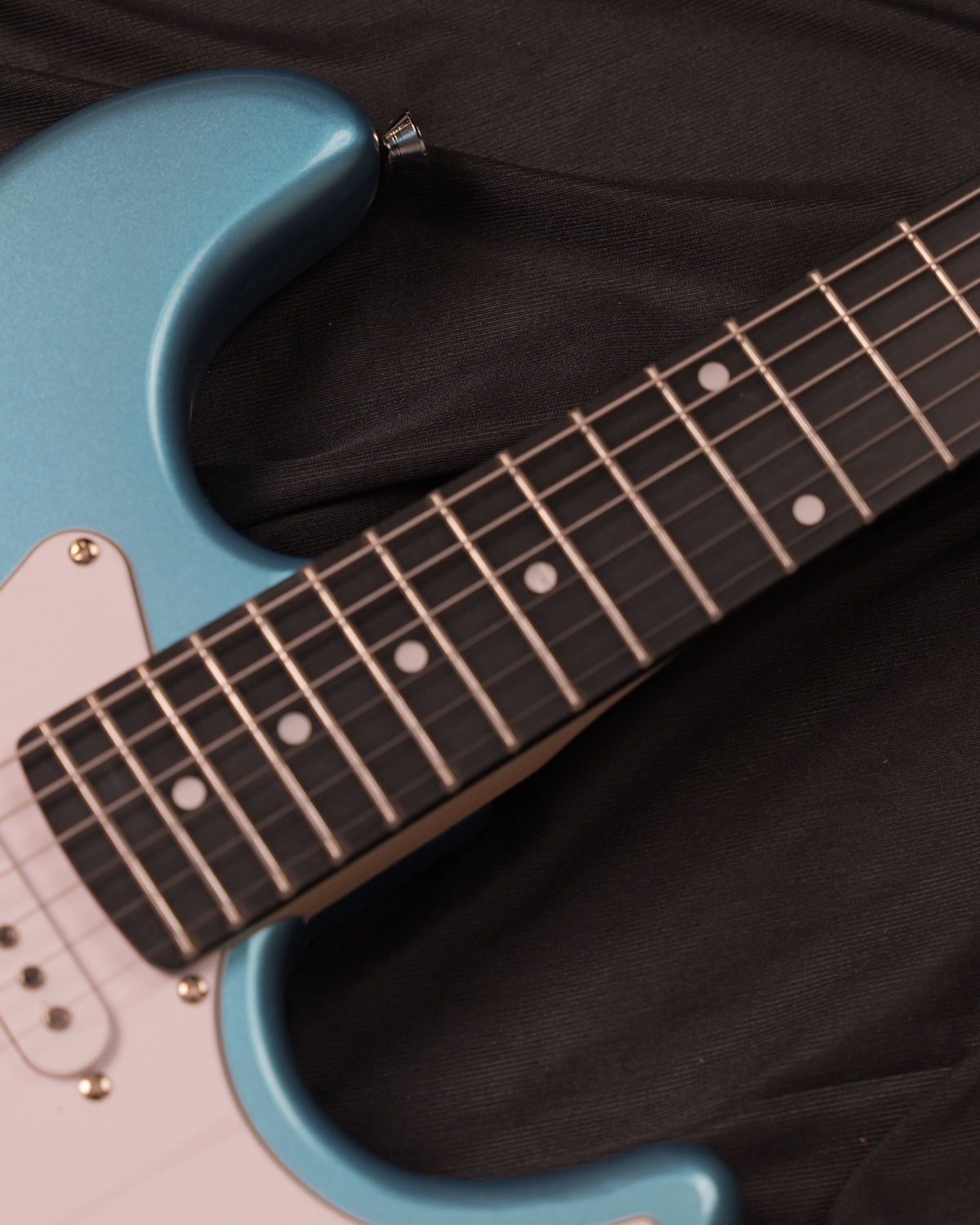 Donner DST-100T 39 Inch Full Size Electric Guitar Kit Solid Body Tidepool Beginner Starter with Amplifier Bag Capo Strap String Tuner Cable Picks