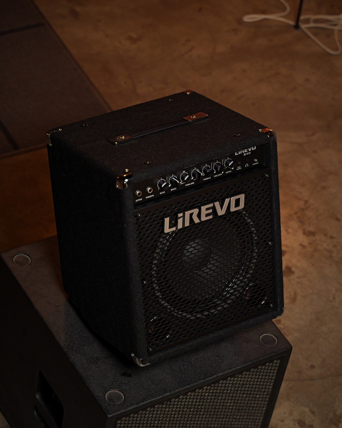 Lirevo B40 40W Bass Guitar Amplifier India