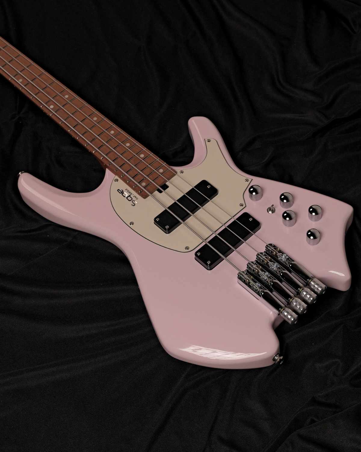 SQOE SBWT700 Shell pink 4-String Headless Electric Bass Roasted Maple India