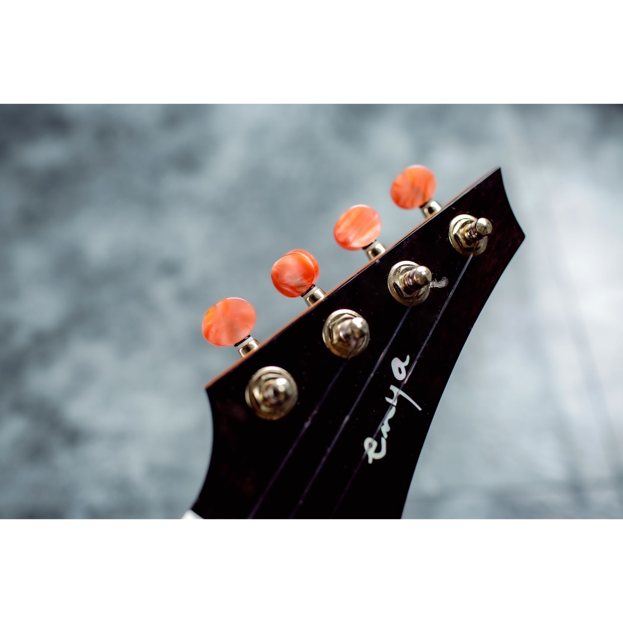 Enya EUT-M6 EQ Blue Solid Mahogany Tenor Ukulele